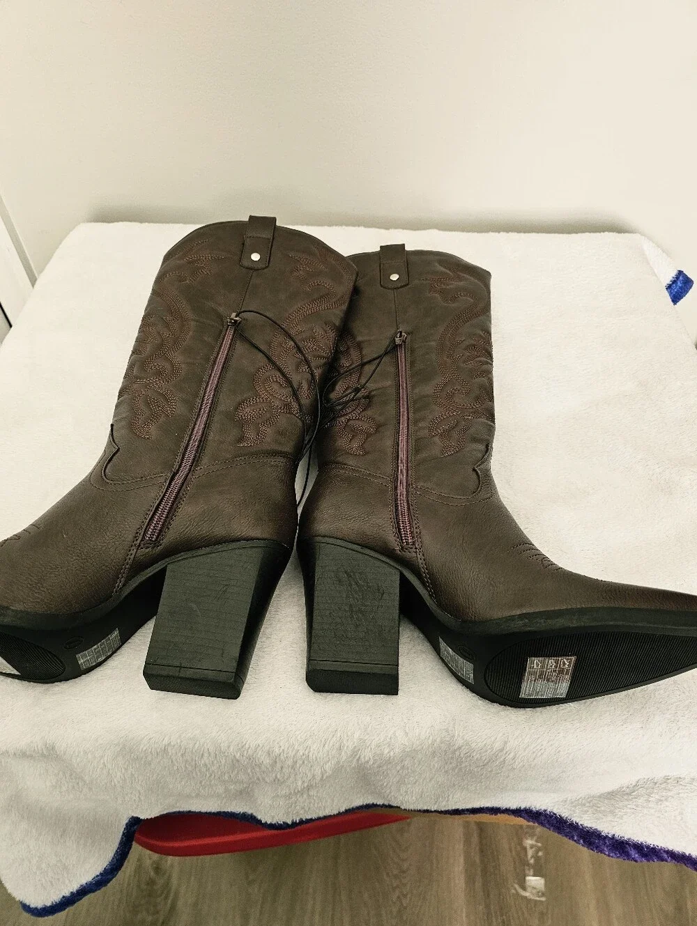 Forever 21 New Faux Leather Brown Women’s Tall Cowgirl Boots Knee-High Sz 7